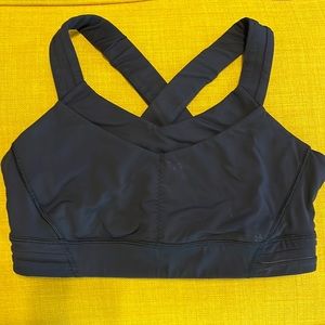 Lululemon pocket bra